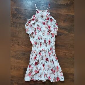 Vine and Valley white floral romper Size Small